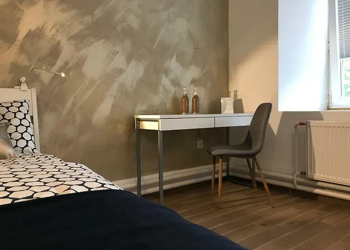 Jure In Appartement *